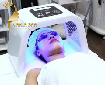 ĐIỀU TRỊ MỤN BẰNG ÁNH SÁNG SINH HỌC